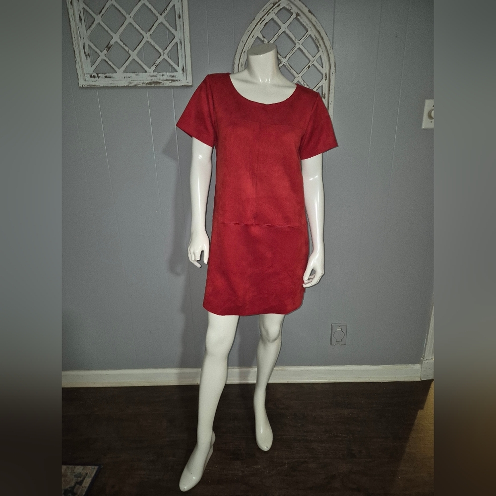 Tinley Microsuede Red Short Sleeve Shift Dress Size Medium NWT